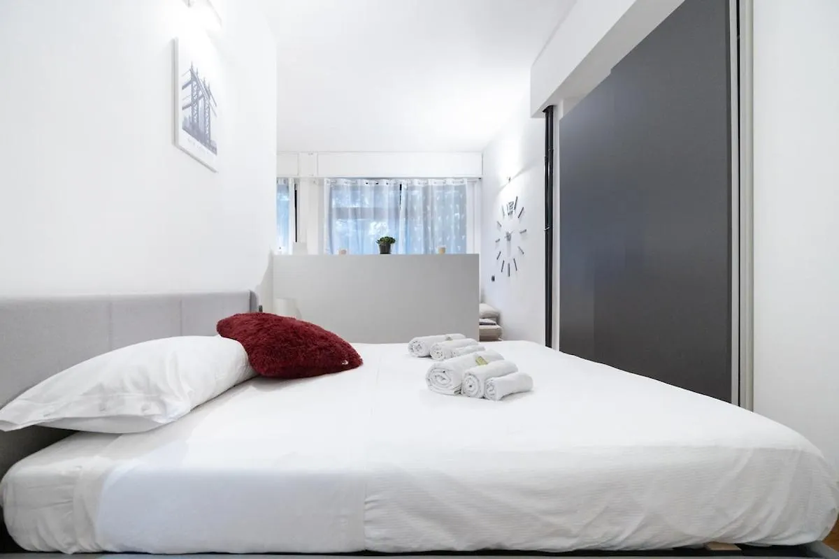 Design Apartment I Steps From Fair & Metro ミラノ